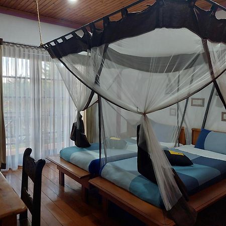 Island Continent Hotel Ivato Airport Exterior foto