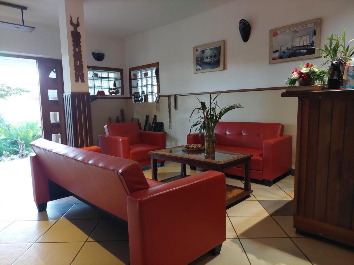 Island Continent Hotel Ivato Airport Exterior foto
